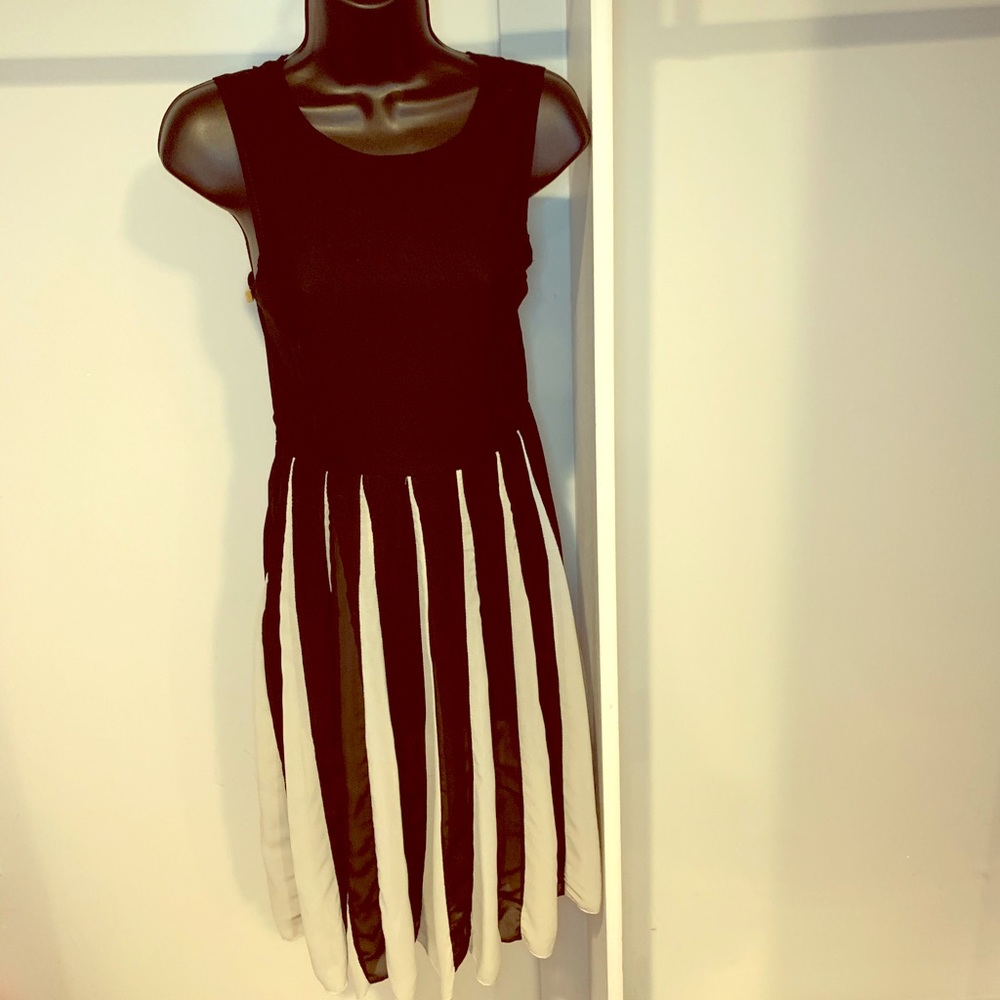 Black and white dress with open back size medium